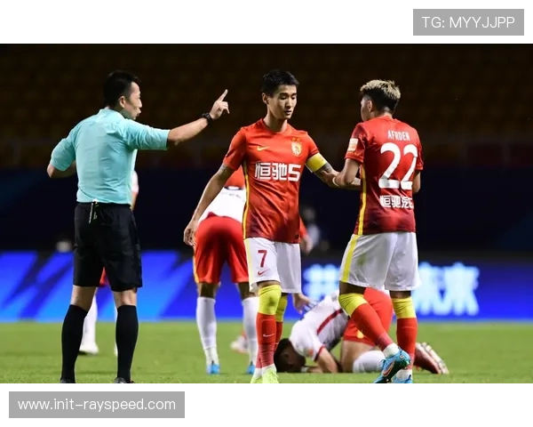 里昂各项赛事豪取10连胜,队史第二次做到